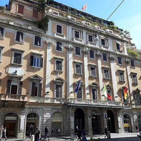 Grand Hotel Plaza Rome Bagian luar foto