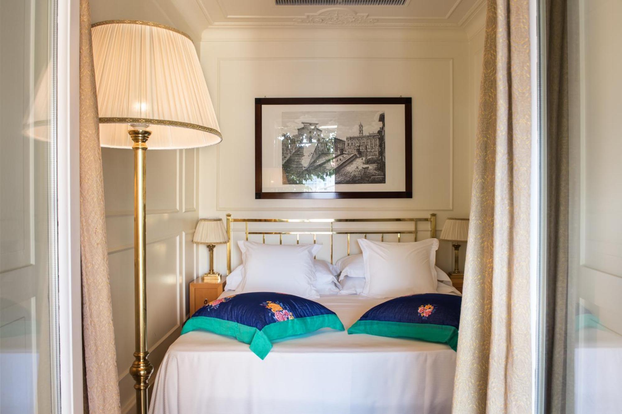 Grand Hotel Plaza Rome Bagian luar foto