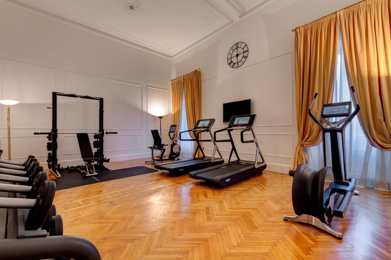 Grand Hotel Plaza Rome Bagian luar foto