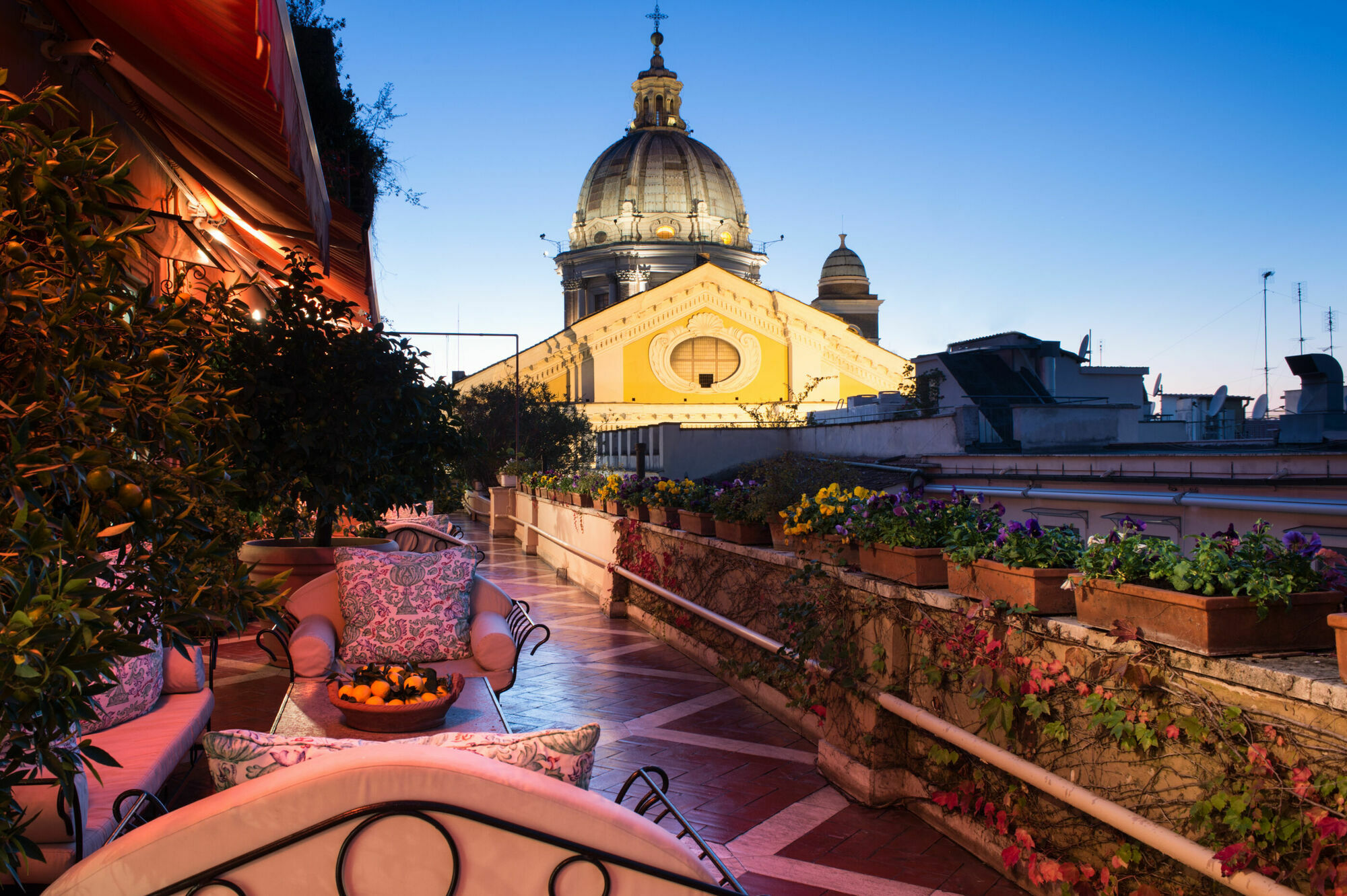 Grand Hotel Plaza Rome Bagian luar foto